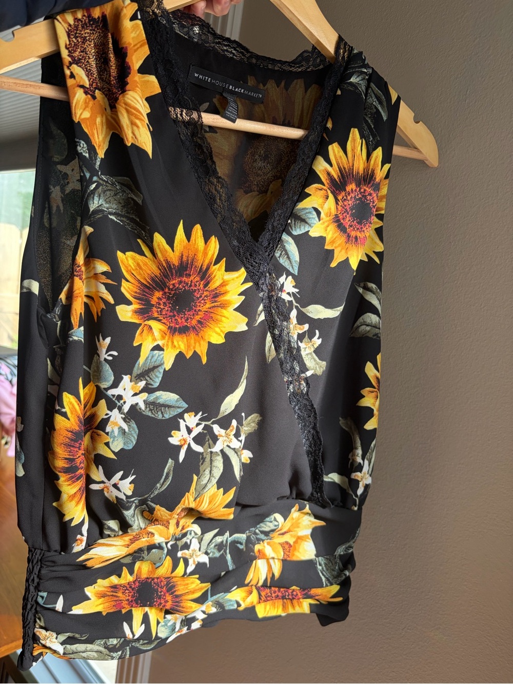 WHBM Sunflower Print Lace Trim Faux Wrap V-Neck Smocked Hem Blouse XS
